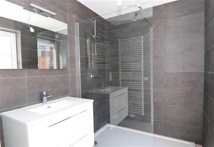 Superbe Appartement Neuf Et Moderne A Liège Eksteriør billede